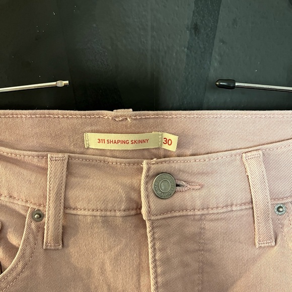Levi's Women's Blush Skinny Jeans - Picture 2 of 4